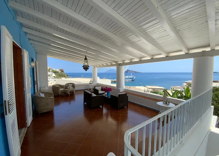 Basiluzzo 住宿加早餐酒店