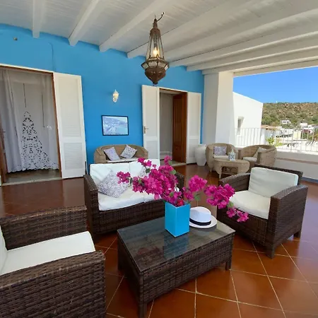 Basiluzzo فندق مبيت وإفطار 4*