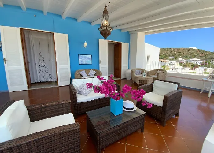 Basiluzzo Bed & Breakfast 4*